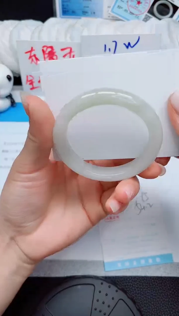 石英质玉手镯未镶嵌95-54.2