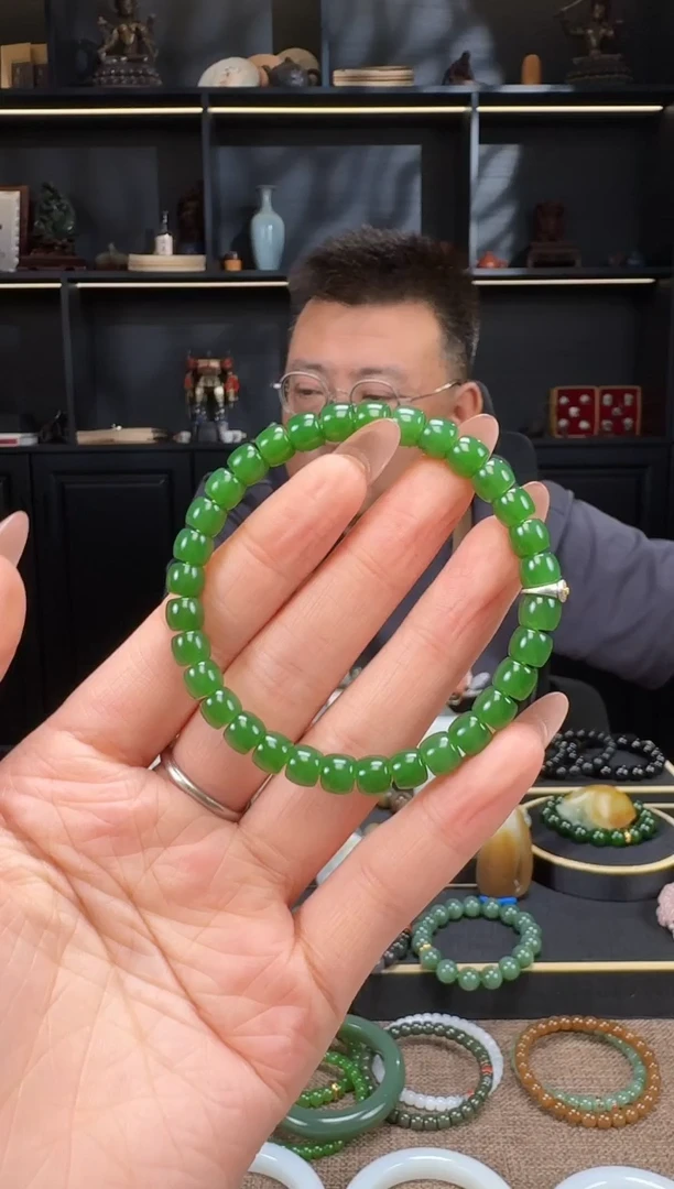 颈饰未镶嵌和田玉7mm碧玉极致手串