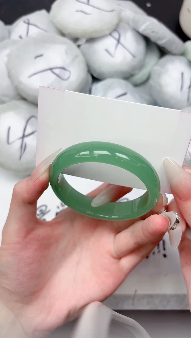 未镶嵌手镯石英质玉335-54.5