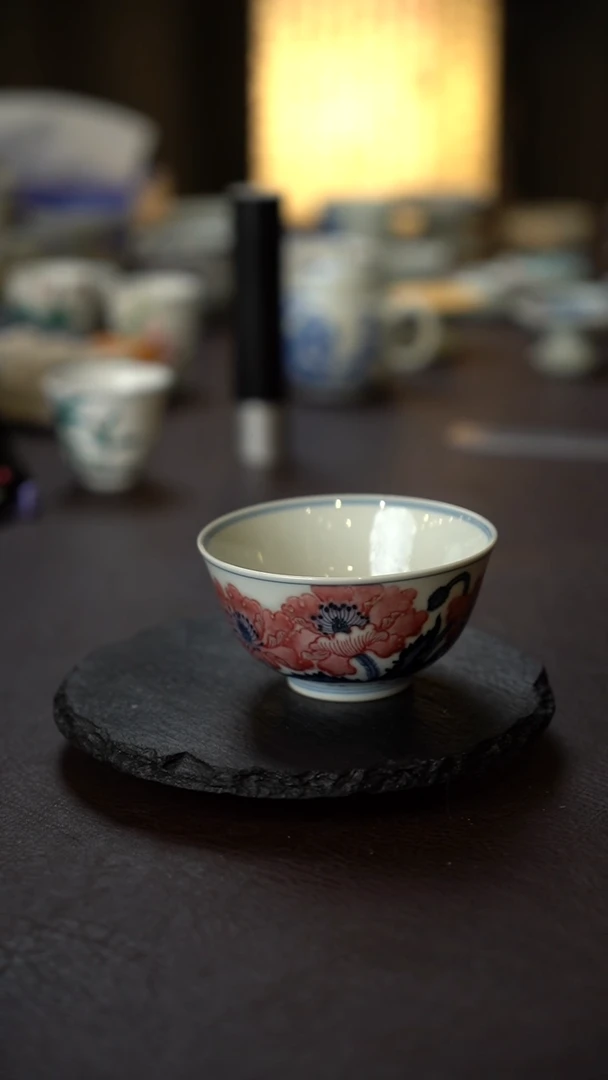 全手绘青花釉里红海棠花主人杯