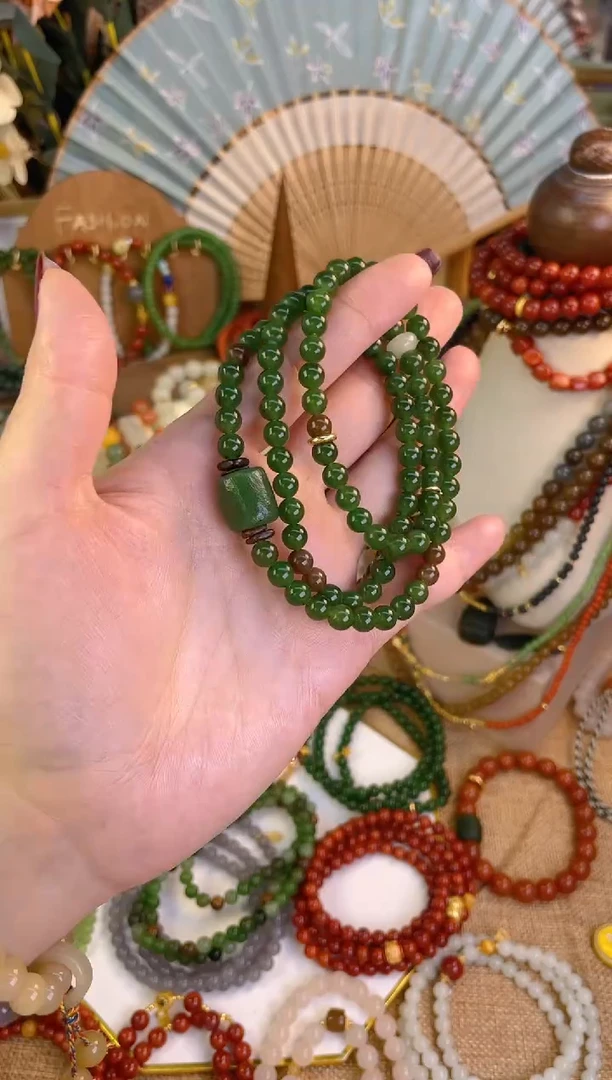 【闪购商品】和田玉三圈18K金镶嵌碧玉