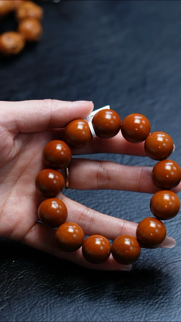 【闪购商品】橄榄核吊坠苏工橄榄核