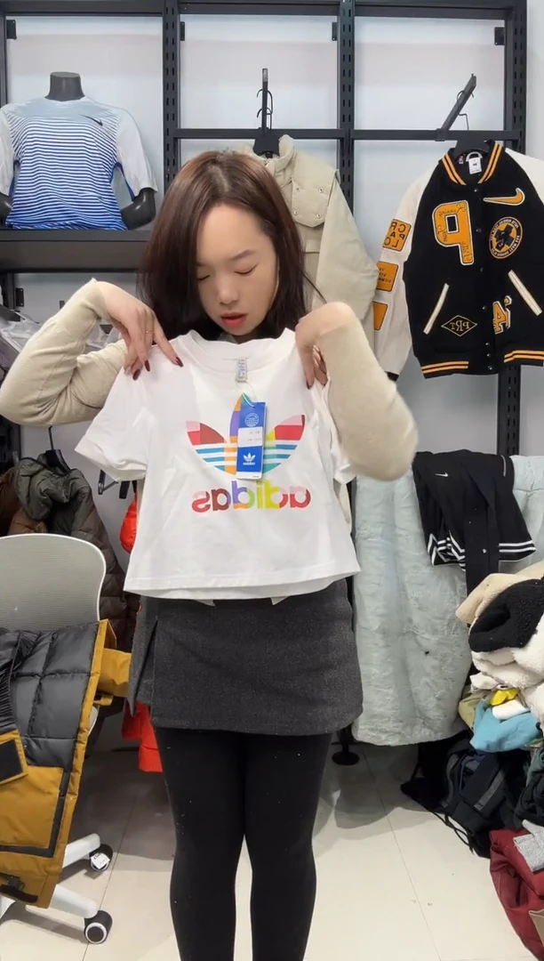 2536闪购编码  阿迪运动卫衣裤以直播间过款为准 尺码.