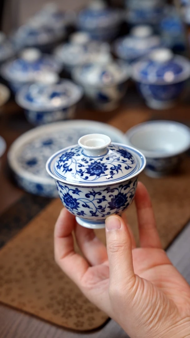 春风缠枝盖碗111111