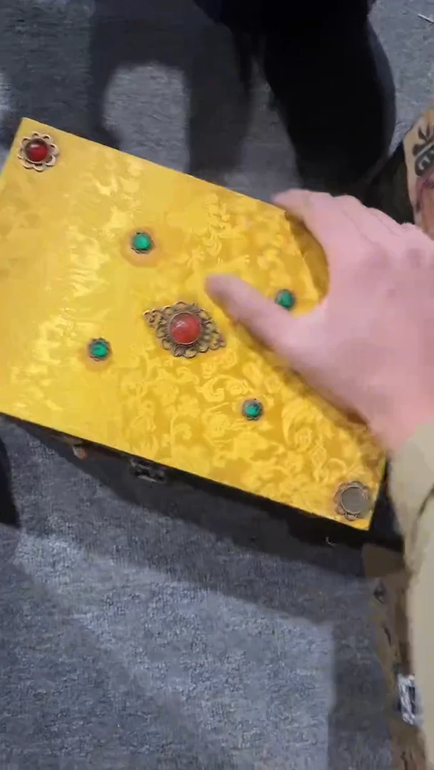 木1个开封宝宝黄色箱子