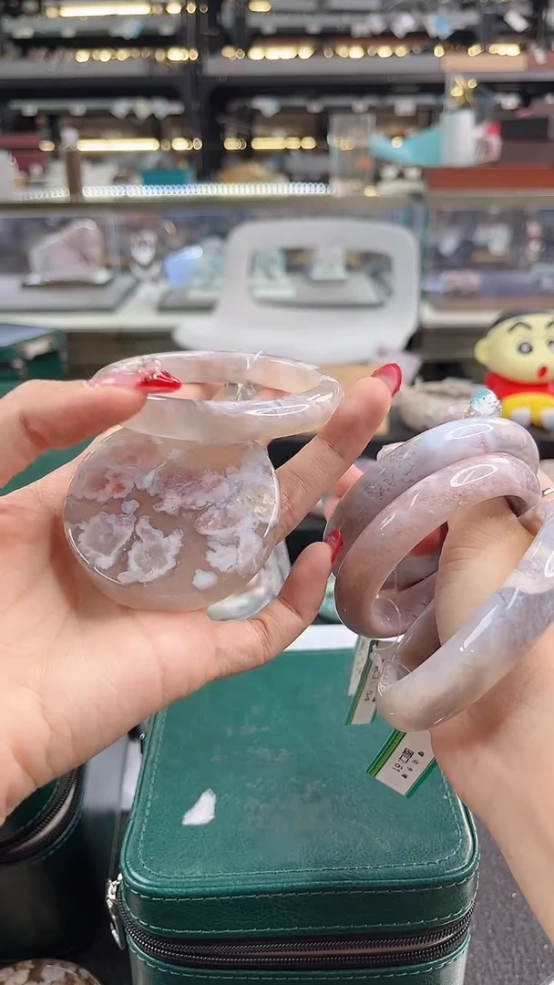 未镶嵌手镯石英质玉瑾圈口（赠品镯心）