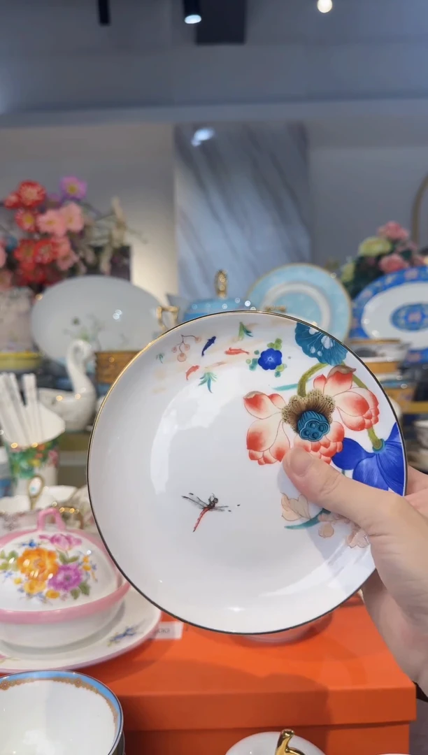 骨瓷小i碟子随机发2个装