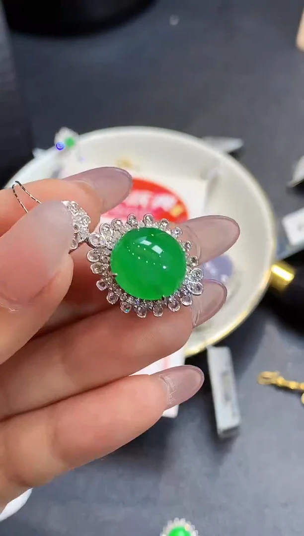 吊坠(不含链)18K金镶嵌翡翠ZJ多样性发其一