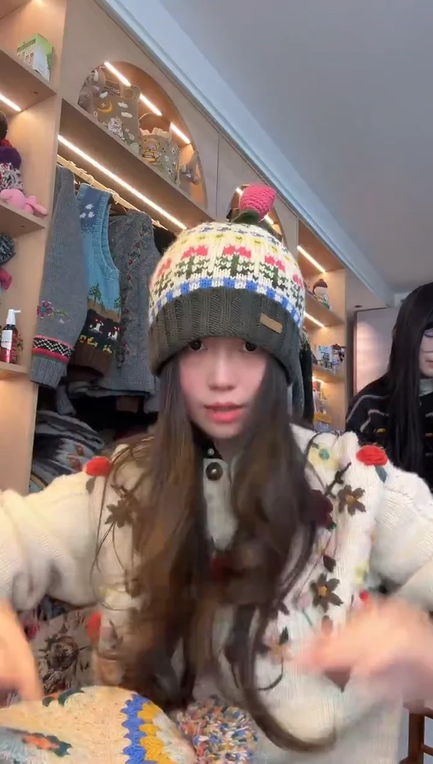 羊毛白色尤金香帽