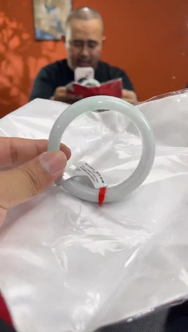 未镶嵌手镯翡翠17 5859