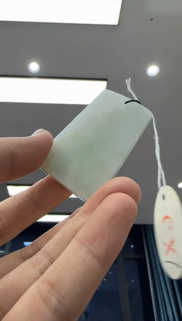 颈饰未镶嵌翡翠天然翡翠A货孤品一件