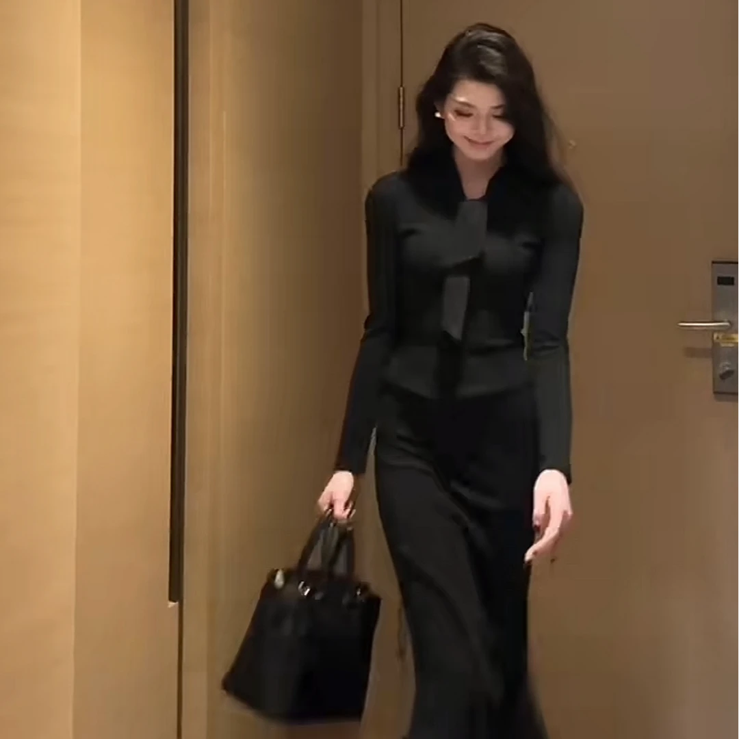 【丁香雨雾】秋冬气质时尚设计感系带上衣加裙子两件套套装2811款