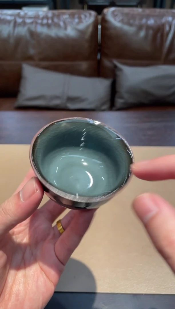 157窑承青瓷铁胎小杯
