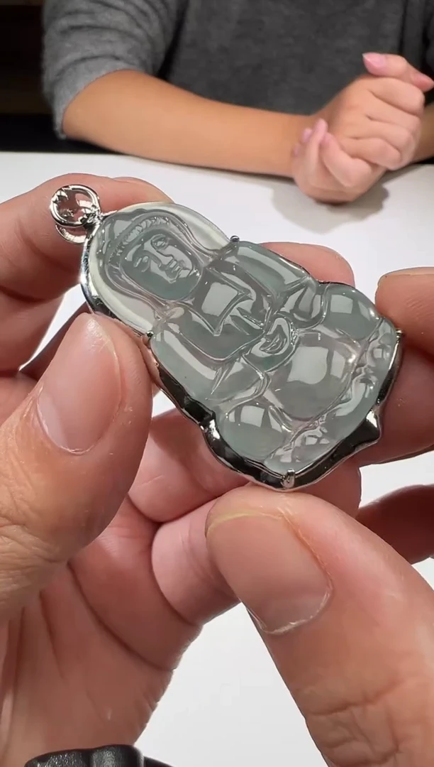 吊坠(不含链)未镶嵌翡翠观音-多样发其一