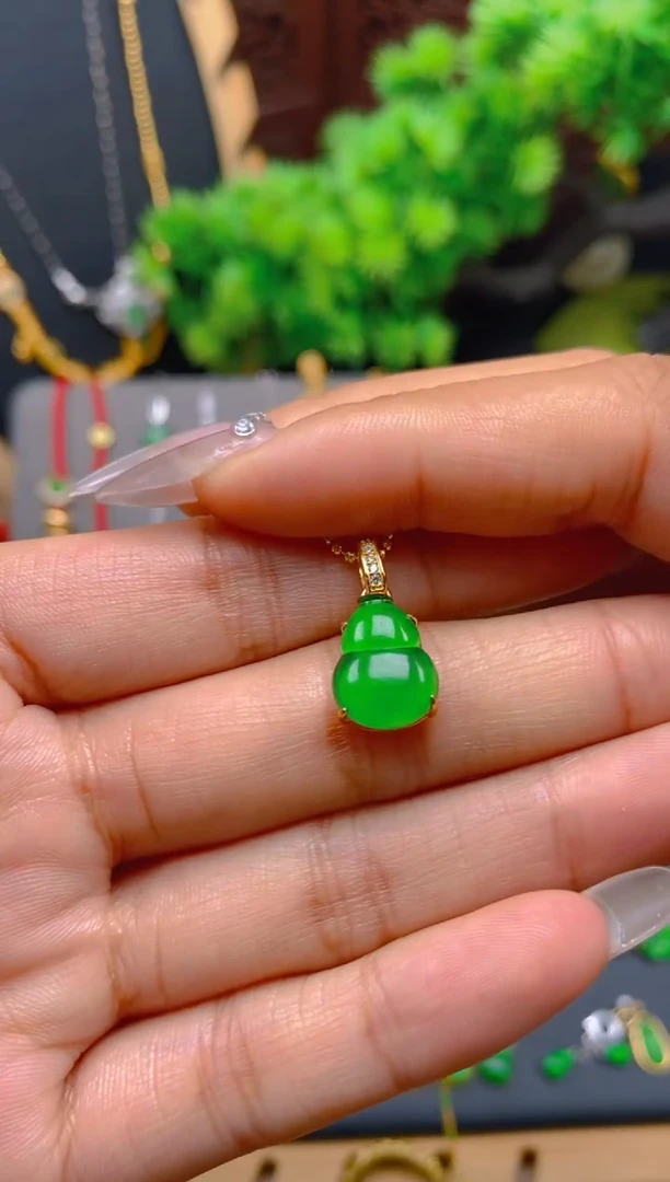 吊坠(不含链)银S925镶嵌翡翠葫芦吊坠