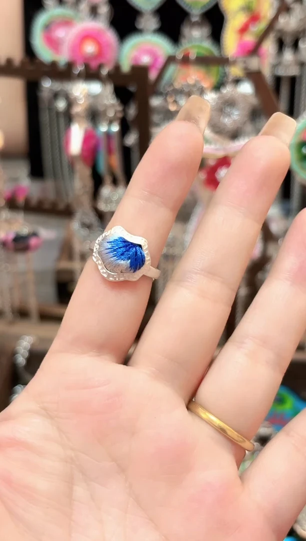 织绣爱***娘云织谣民族风精美饰品   194