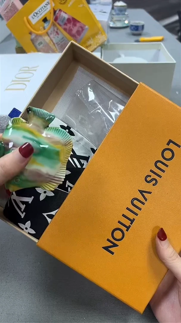 瓷片新号开播 全场放漏