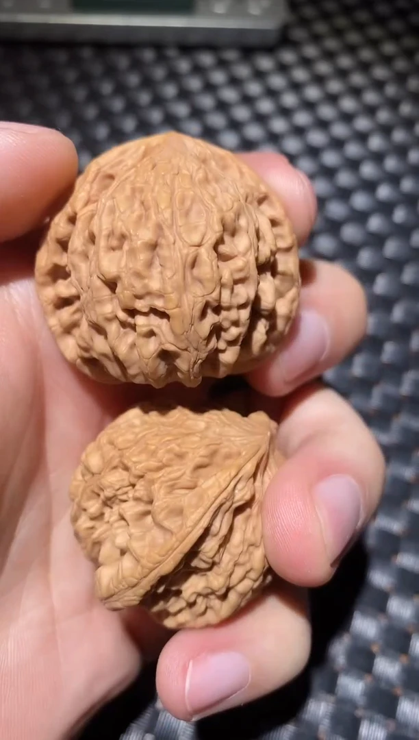 把件文玩核桃微修平谷虎头王39（七折区）