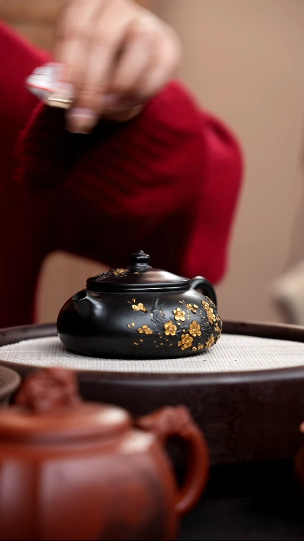 【闪购商品】紫砂茶壶捂灰朱泥描金梅花寒江