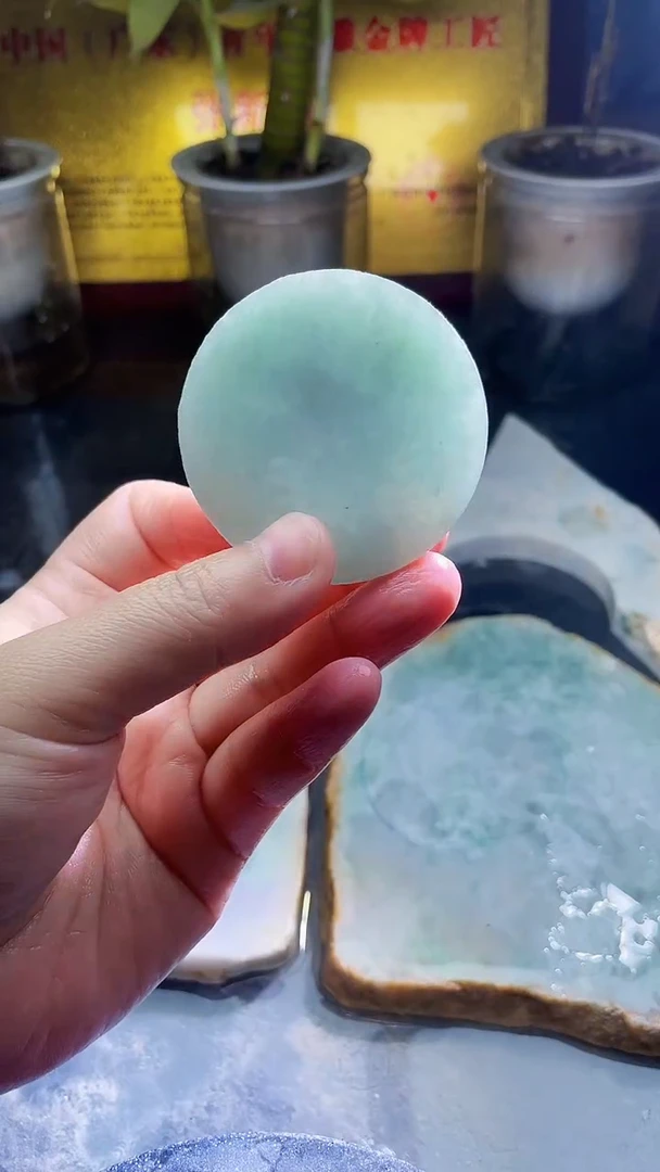 未镶嵌挂件翡翠100
