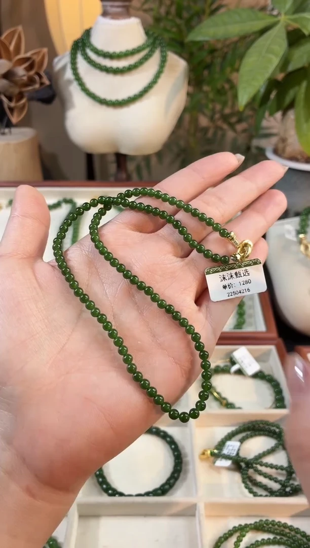 颈饰未镶嵌和田玉（碧玉）4辣菠无矿锁骨链