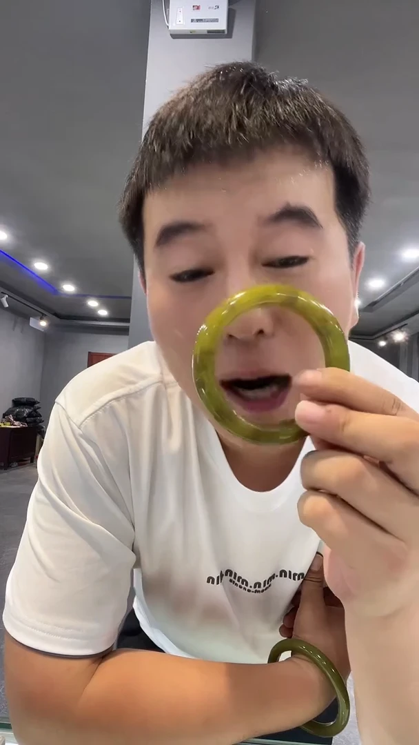 蛇纹石玉未镶嵌颈饰62