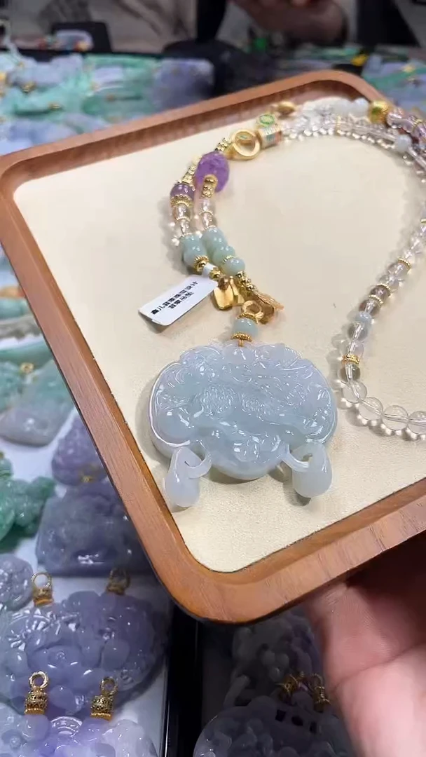 【闪购商品】翡翠颈饰未镶嵌吊坠