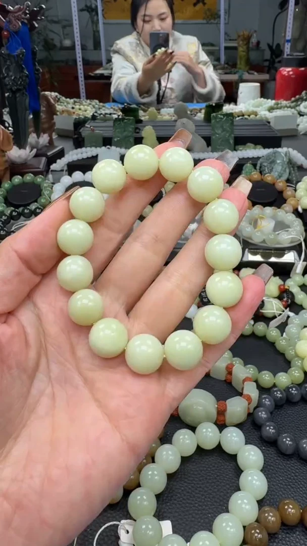 未镶嵌手串和田玉新疆若羌黄口卡14