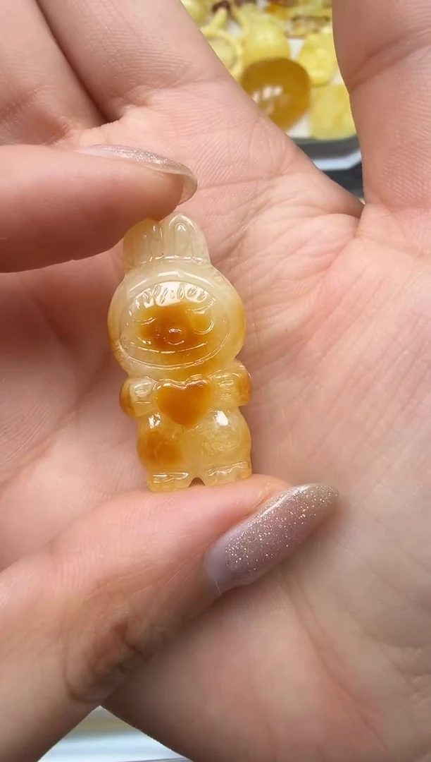 裸石琥珀未镶嵌如图
