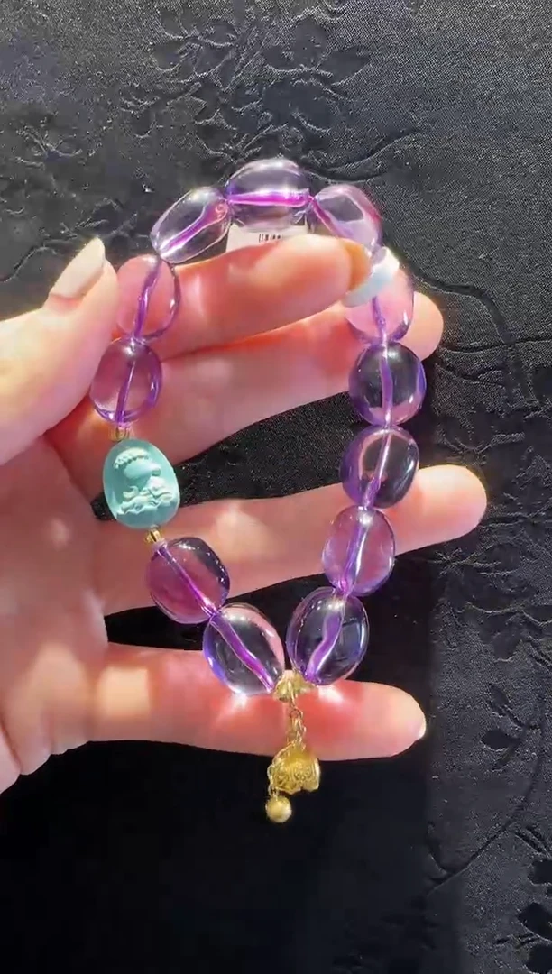 18K金镶嵌手串水晶珠宝原创直播间