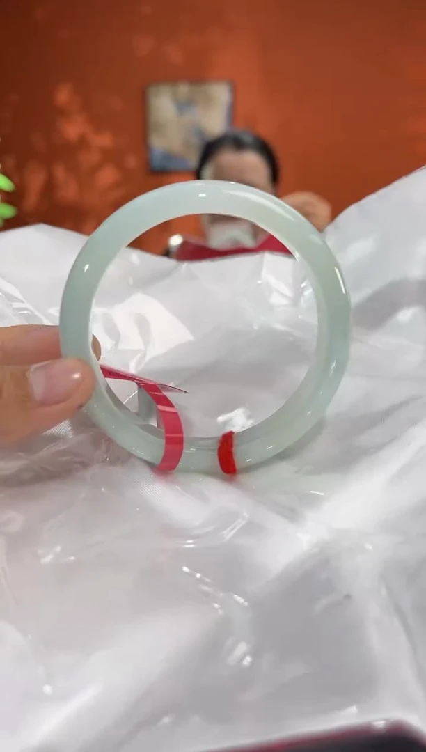 未镶嵌手镯翡翠翡翠手镯