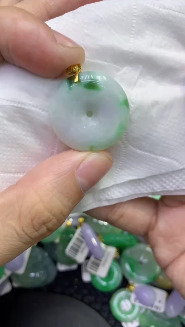 颈饰未镶嵌翡翠天然缅甸A货翡翠