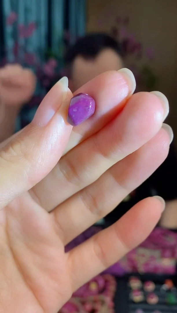 未镶嵌苏纪石（舒俱来）裸石219