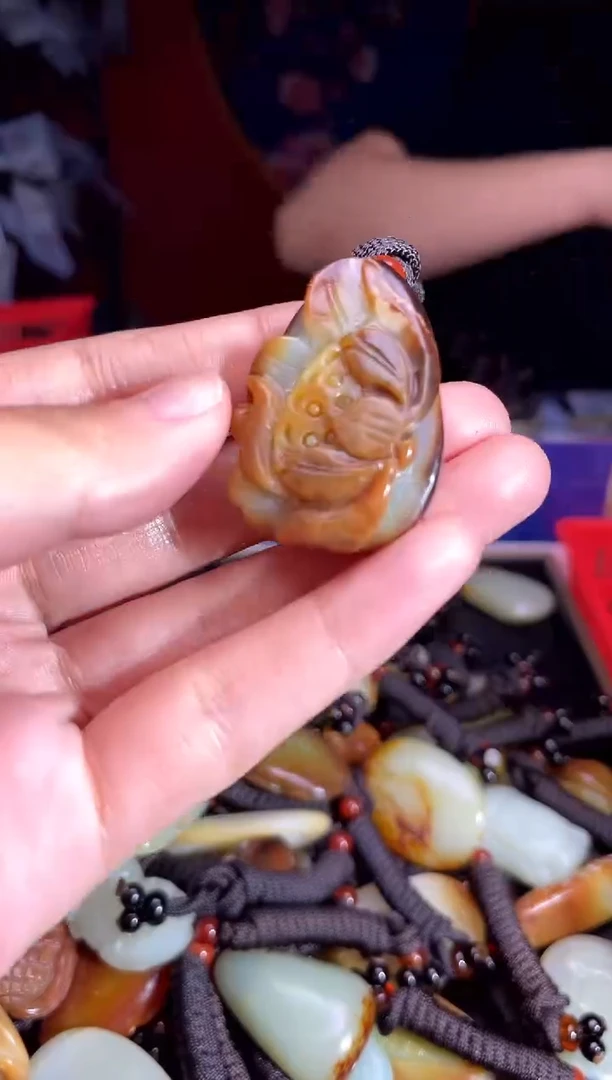 和田玉未镶嵌挂件1