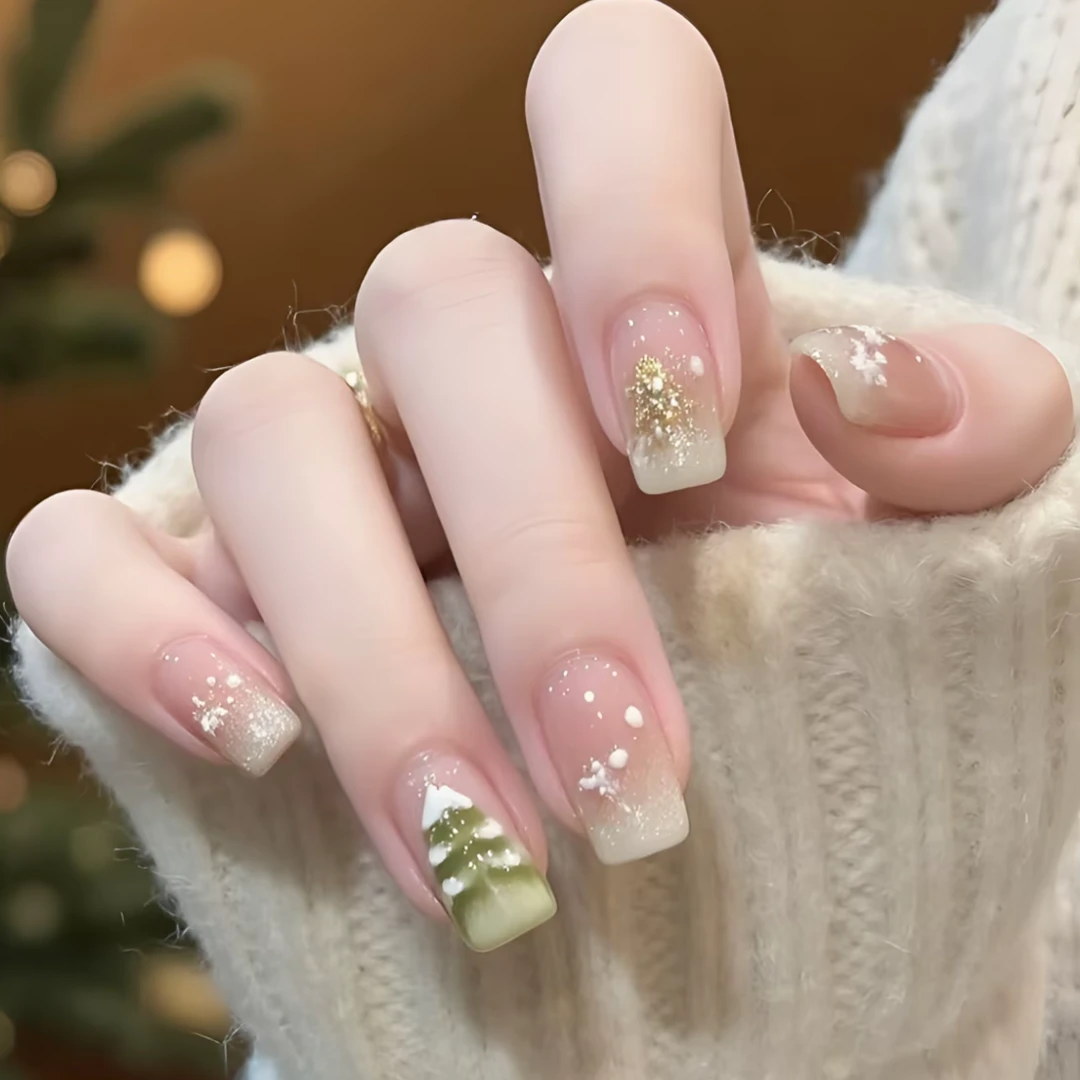 橄榄绿圣诞树雪花猫眼短款纯手工穿戴甲可爱显白高级美甲贴片