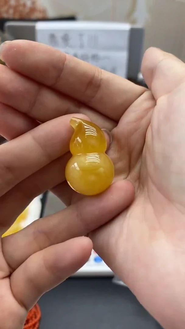 琥珀未镶嵌珠宝奇石269