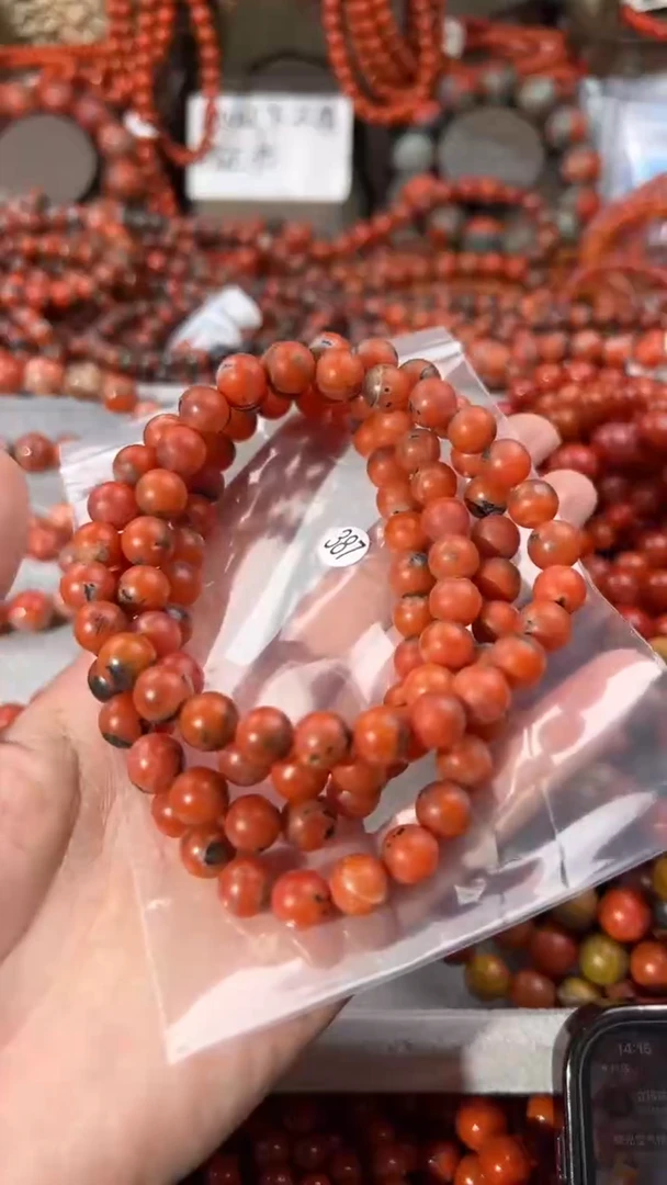 南红玛瑙手串未镶嵌8+