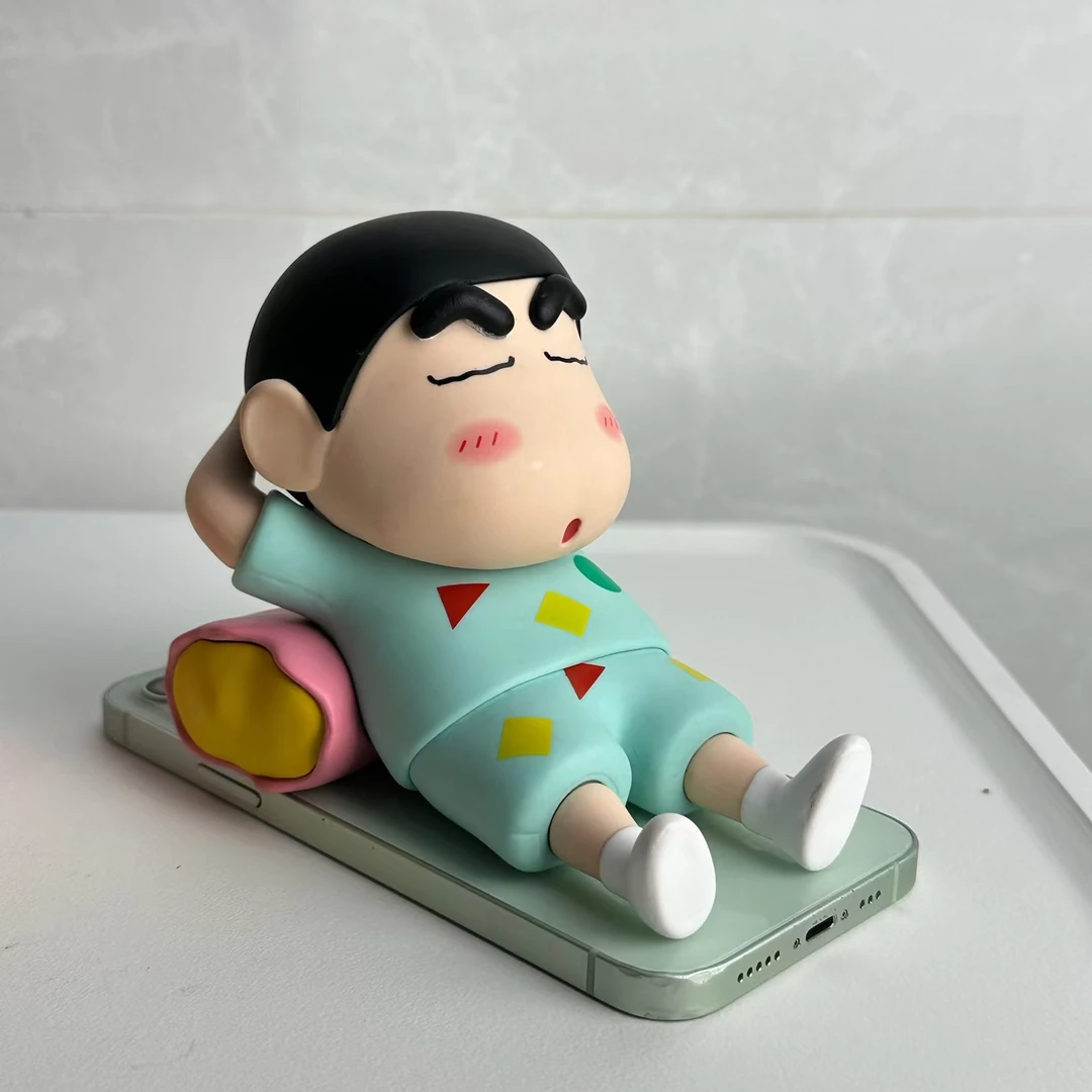 蜡笔小新日漫枕头靠枕懒人追剧搞怪手办桌面摆件野原模型