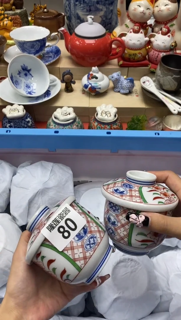 瓷片往***生隆莲瓷器欢迎大家
