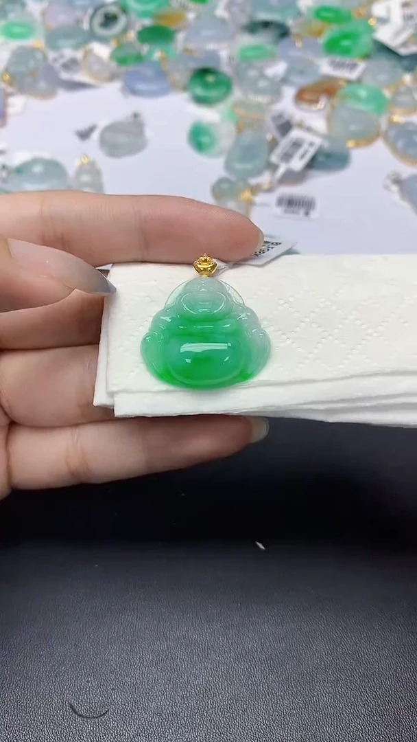 翡翠18K金镶嵌颈饰天然缅甸a货翡翠