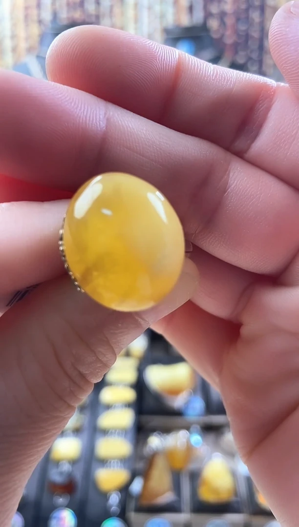 银S925镶嵌琥珀戒指戒指