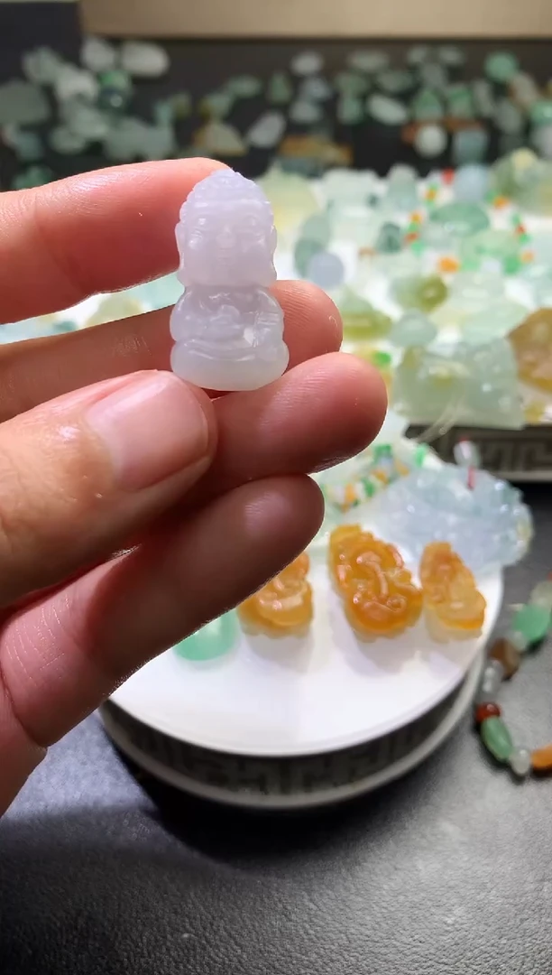 未镶嵌定制翡翠毛货