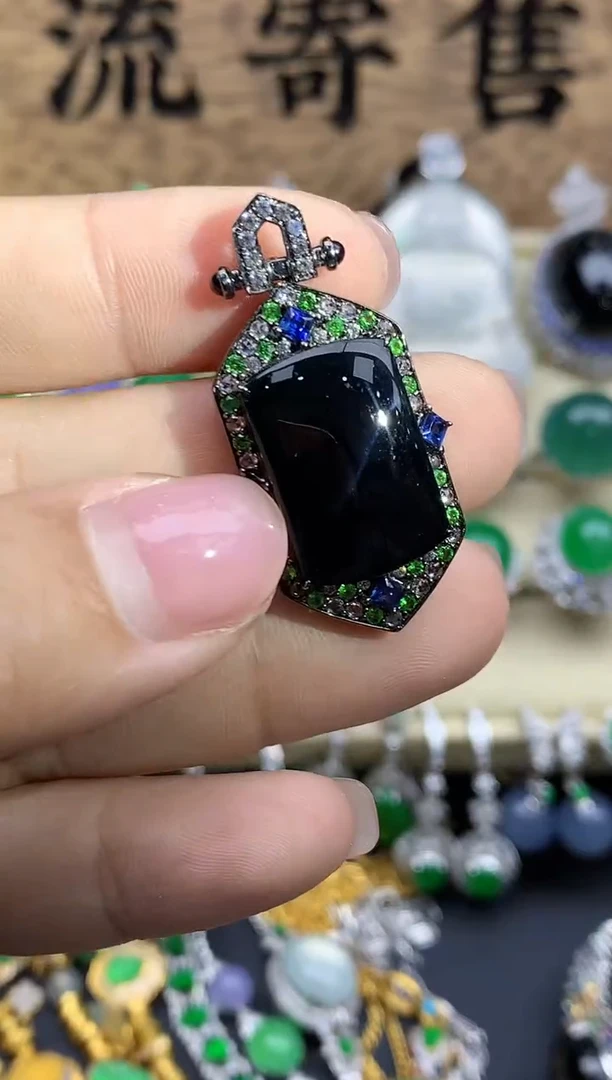 【闪购商品】翡翠颈饰18K金镶嵌695-中国好珍宝