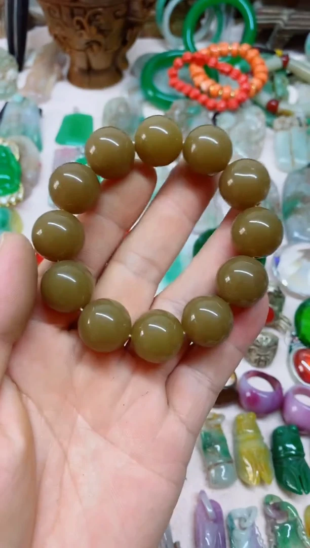 1直播间的实时画面