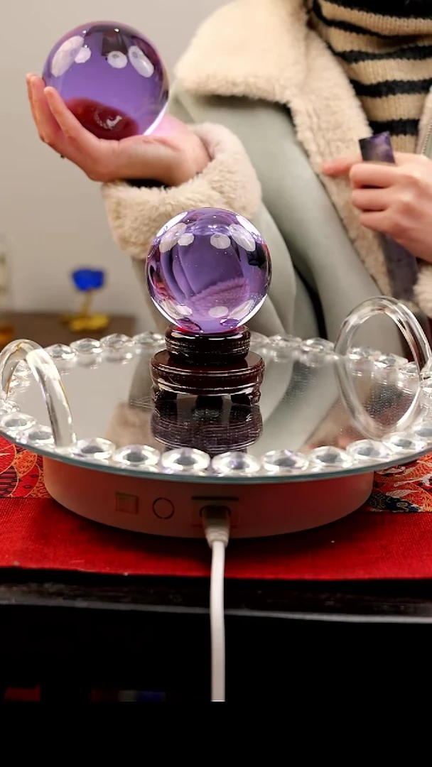【闪购商品】紫色八公分水晶球摆件