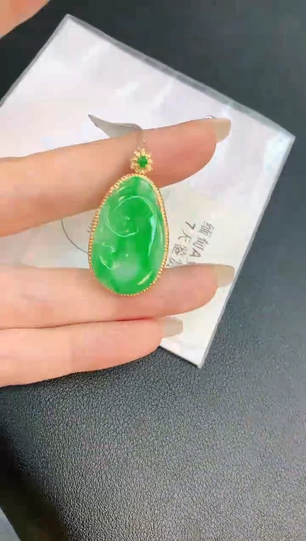 翡翠18K金镶嵌颈饰赠礼盒证书 珍珍
