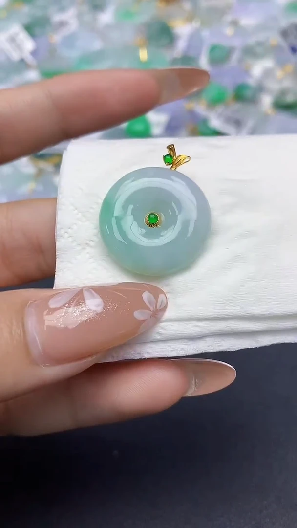 颈饰18K金镶嵌翡翠天然缅甸a货翡翠百元以上9元证书费自理