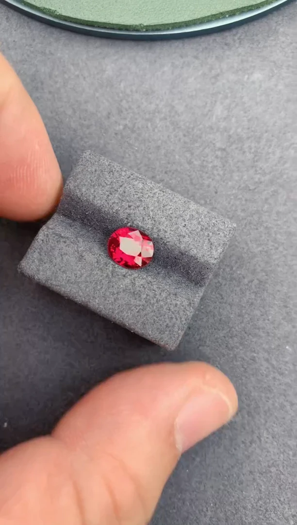 未镶嵌裸石碧玺1.3ct 卢比来碧玺