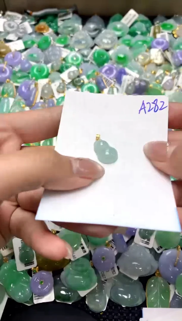 【闪购商品】翡翠颈饰18K金镶嵌11111111111111111