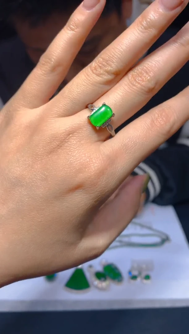 未镶嵌定制翡翠18多样性发货（发其一）